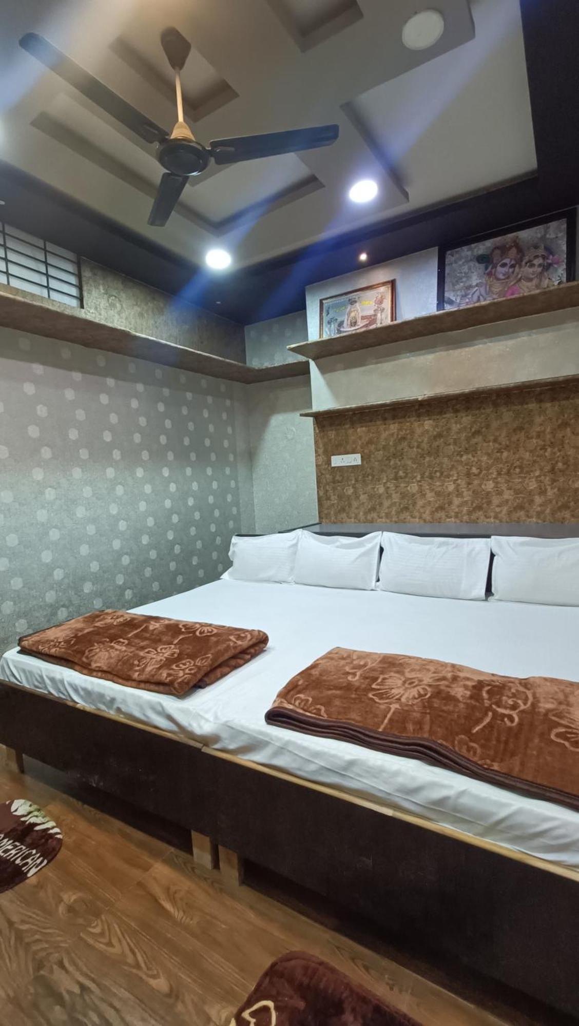 Mangaldeep Guest House Удджайн Екстер'єр фото